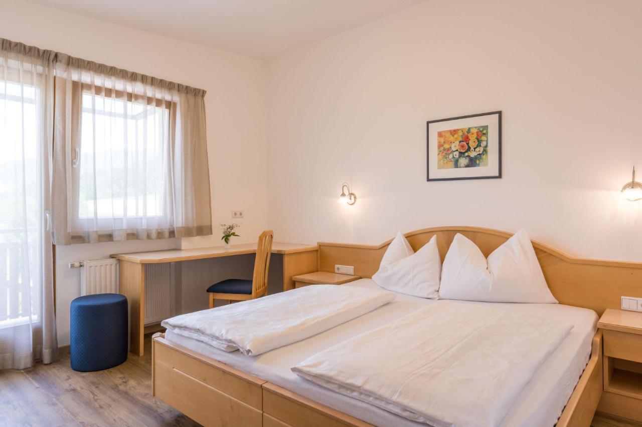 Bed and Breakfast Garni Schorneck à Brunico Extérieur photo